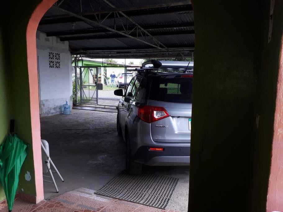Gia'S Garage & Home For Bocas Travelers Almirante Εξωτερικό φωτογραφία