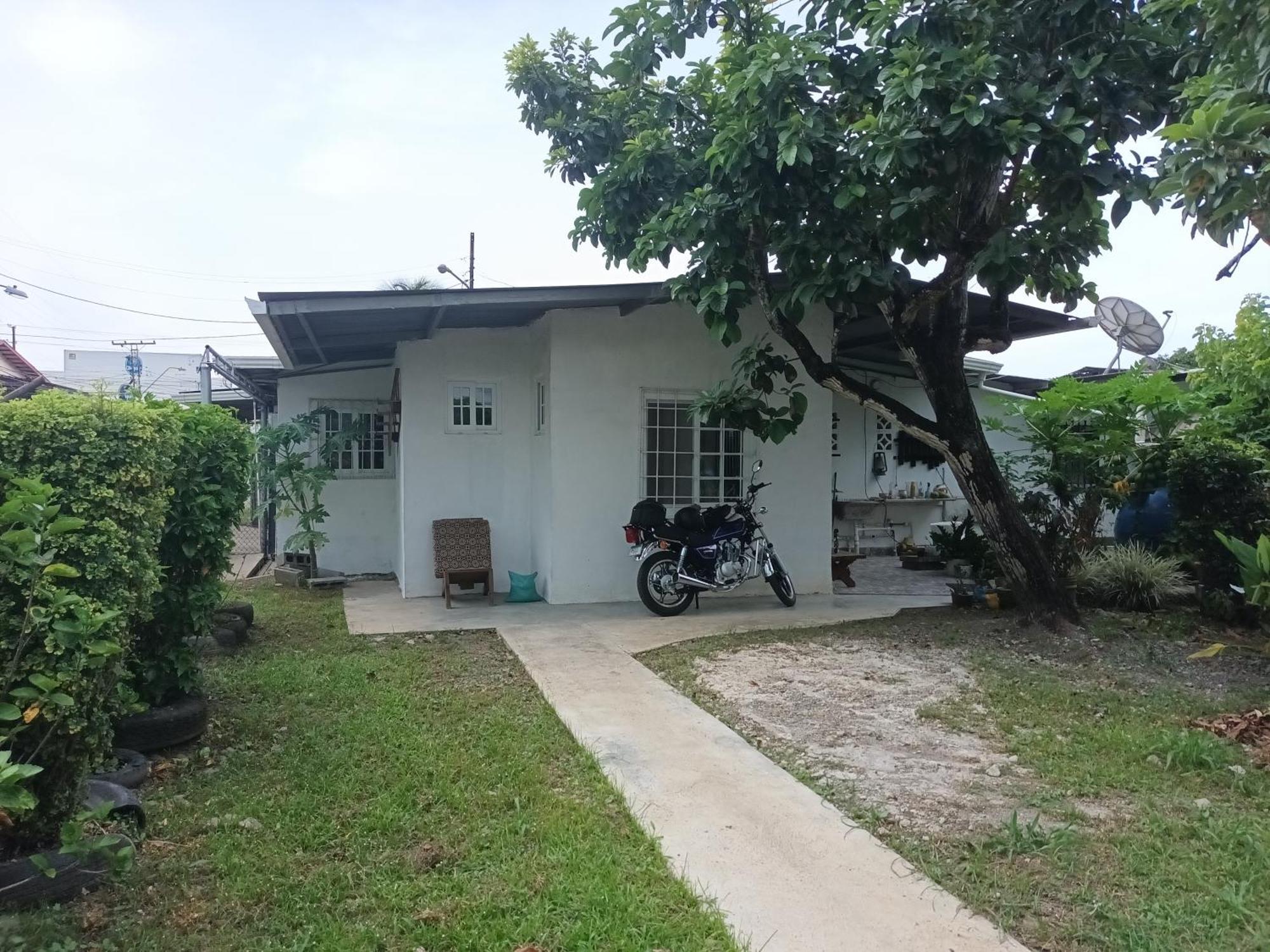 Gia'S Garage & Home For Bocas Travelers Almirante Εξωτερικό φωτογραφία